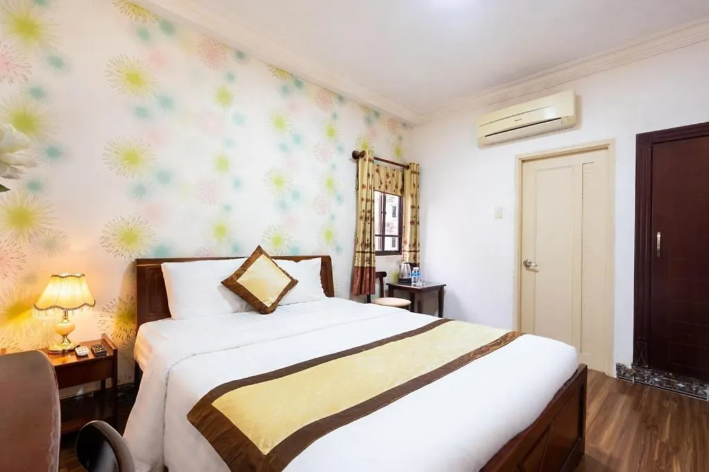 Cosmo Central Hotel Ho Chi Minh 3*, Ho Chi Minh City